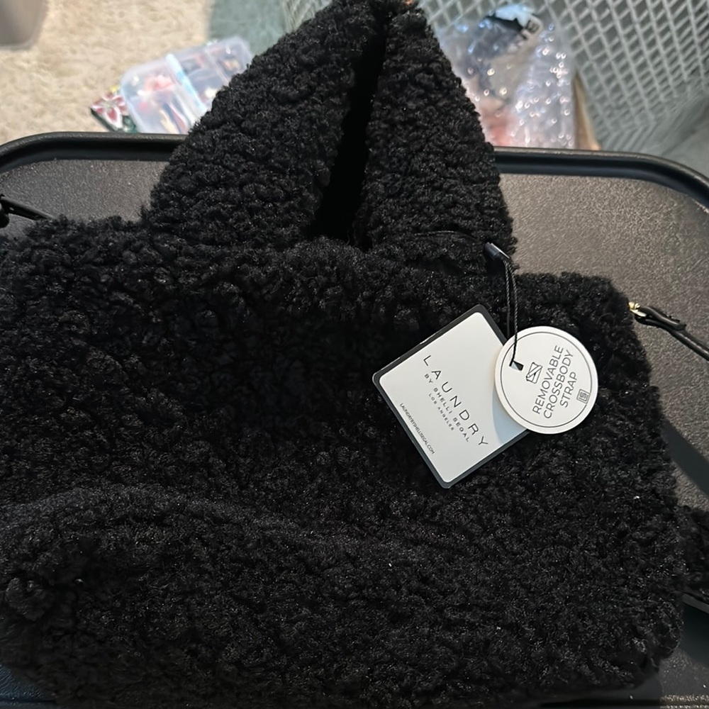 Laundry by Shelli Segal Black Textured Tote